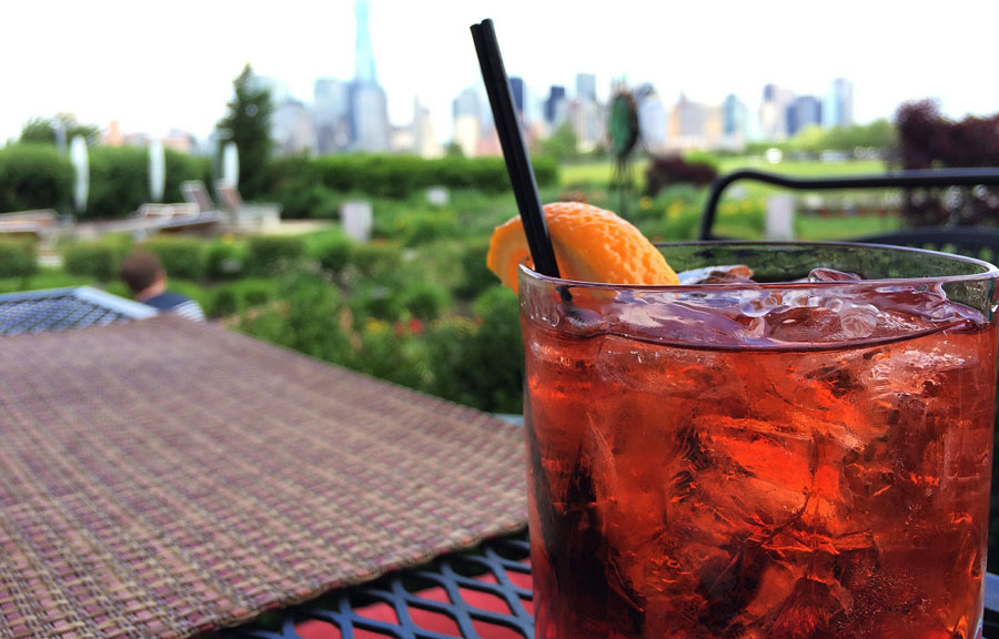Is Bottle-Ageing Negroni A Good Idea?